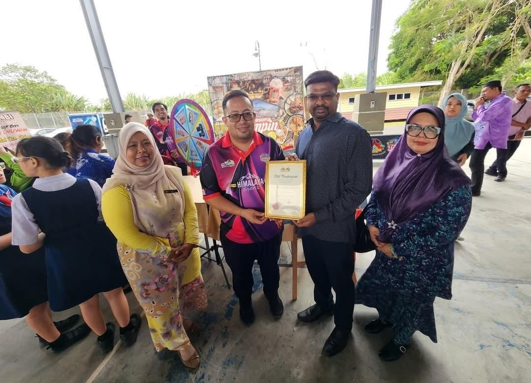 Certificate presentation during the campaign